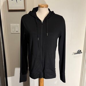Womems Black Hyba Zip-Up Hoodie